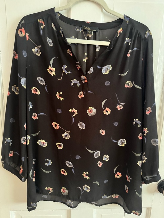 Dalia Tops - DALIA Black Floral Split V Neck Sheer Blouse Chiffon Flowy Boho Office Siren L